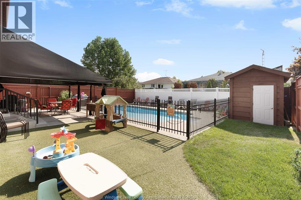 2257 Askin, Windsor, ON - Outdoor With In Ground Pool With Deck Patio Veranda