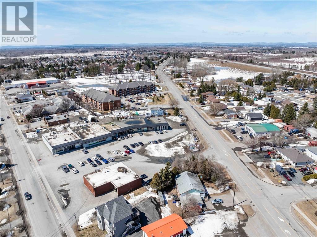 93 Notre Dame Avenue W Unit# 11-12, Azilda, ON