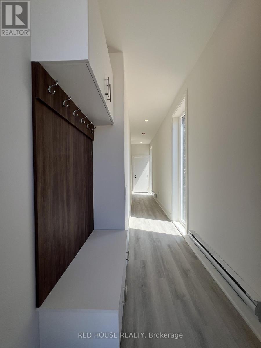 34 Everett Common, St. Catharines, ON - Indoor Photo Showing Other Room