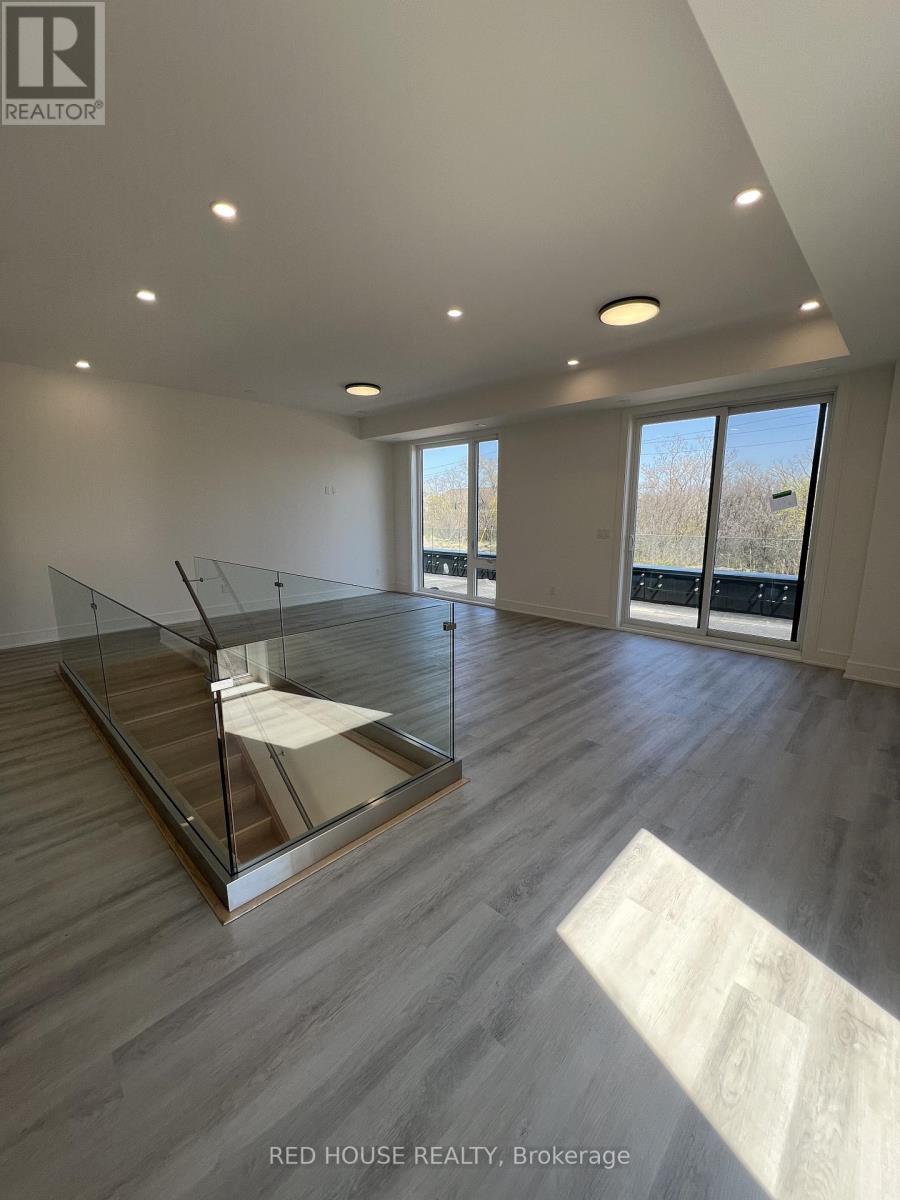 34 Everett Common, St. Catharines, ON - Indoor Photo Showing Other Room