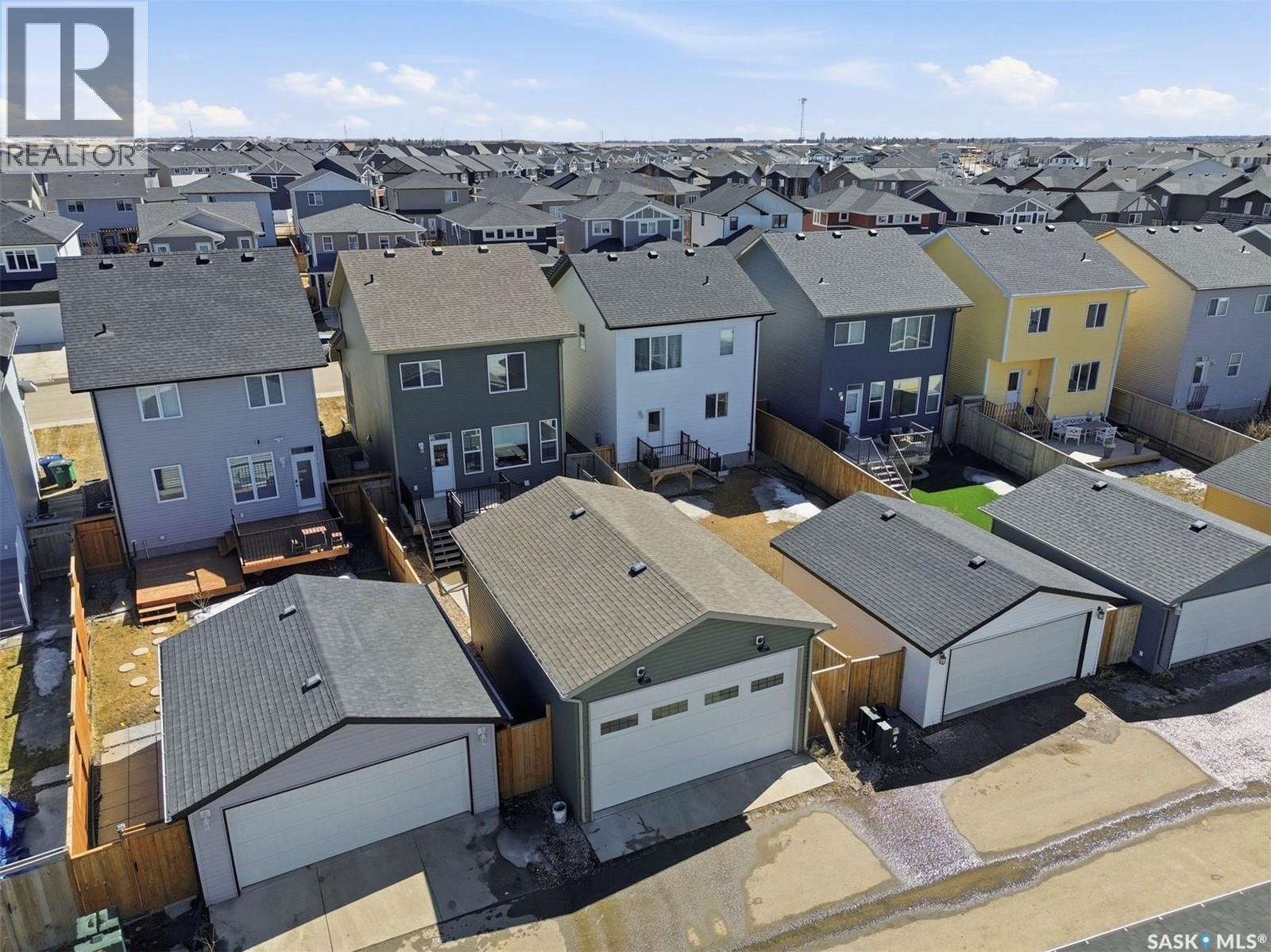 243 Newton Link, Saskatoon, SK - Outdoor