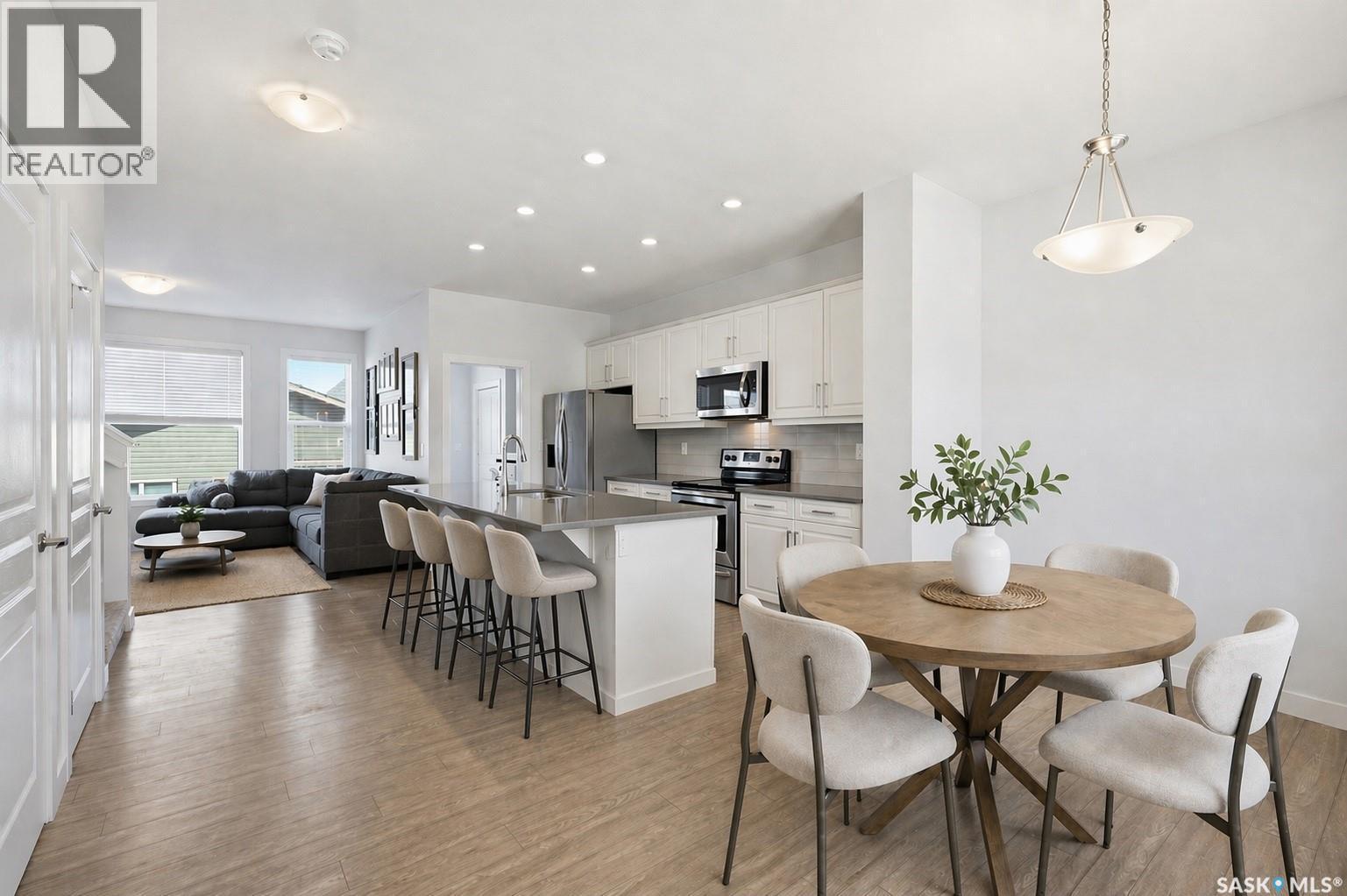243 Newton Link, Saskatoon, SK - Indoor Photo Showing Dining Room