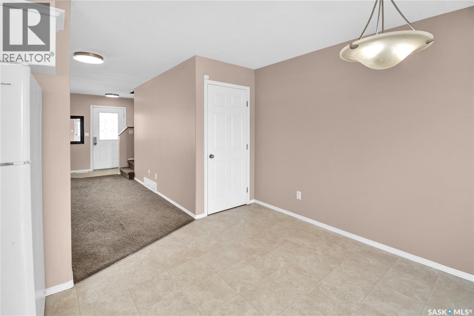 2905 Mcclocklin Road, Saskatoon, SK - Indoor Photo Showing Other Room