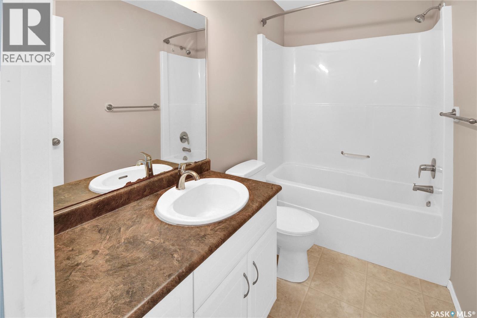 2905 Mcclocklin Road, Saskatoon, SK - Indoor Photo Showing Bathroom