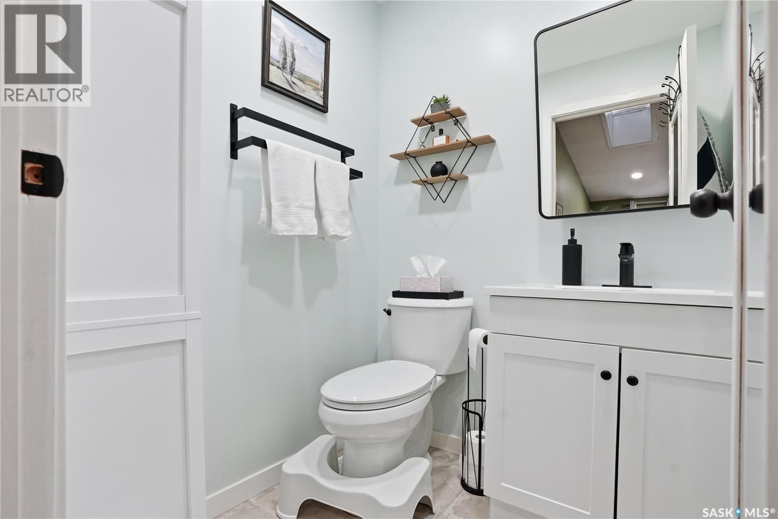 542 Coldspring Way, Saskatoon, SK - Indoor Photo Showing Bathroom