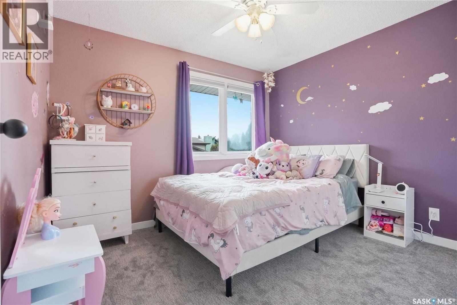 542 Coldspring Way, Saskatoon, SK - Indoor Photo Showing Bedroom