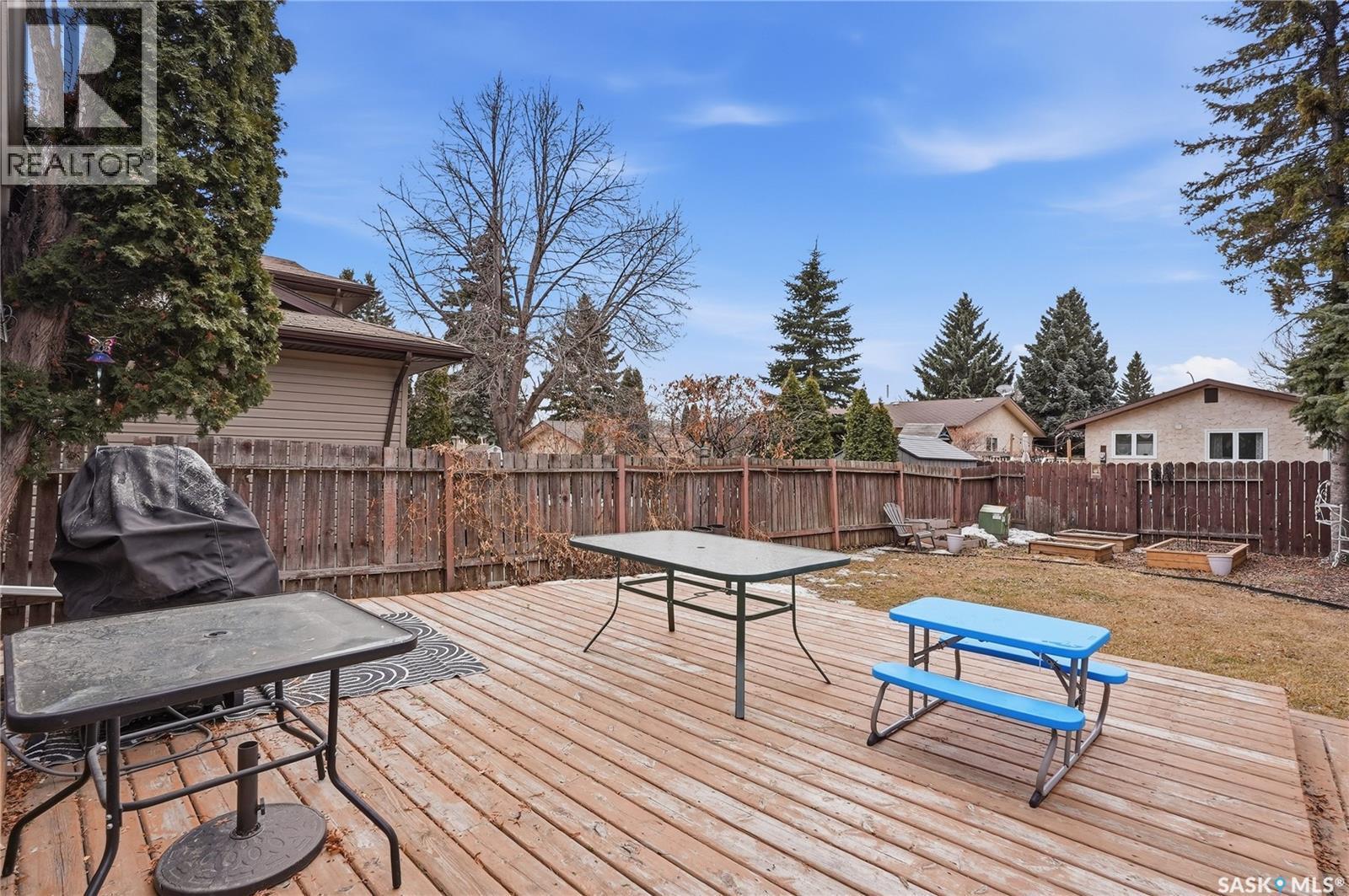 542 Coldspring Way, Saskatoon, SK - Outdoor With Deck Patio Veranda