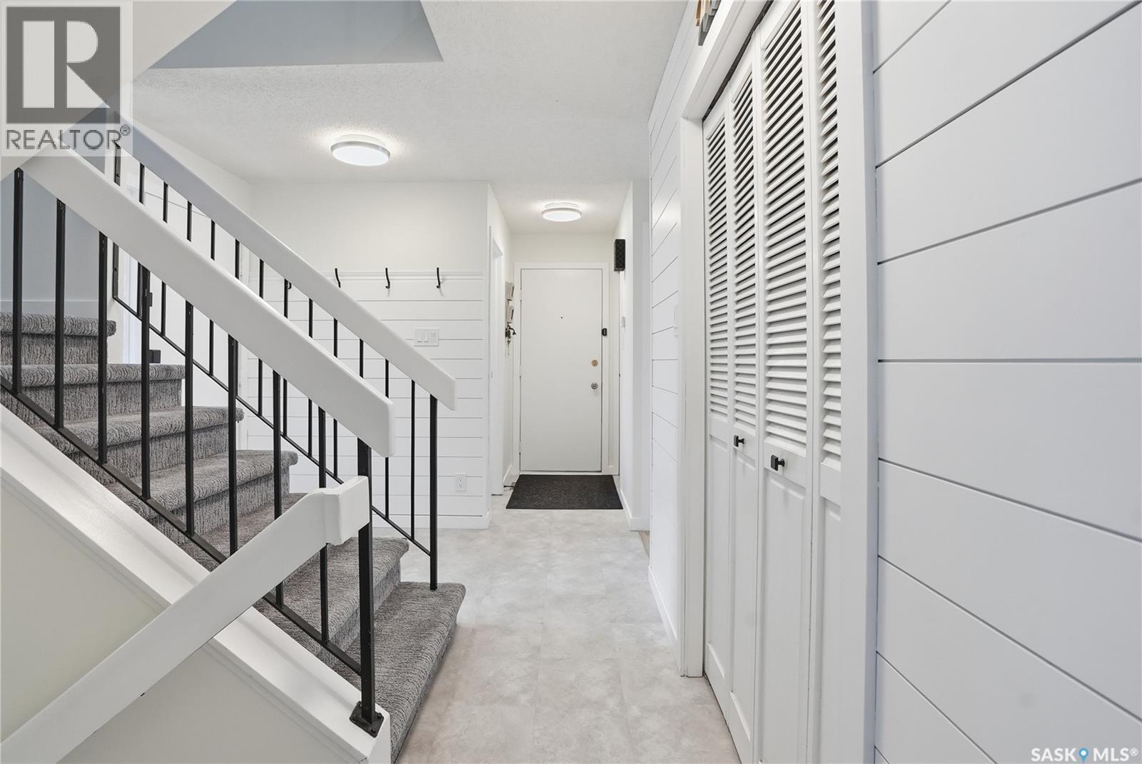 542 Coldspring Way, Saskatoon, SK - Indoor Photo Showing Other Room