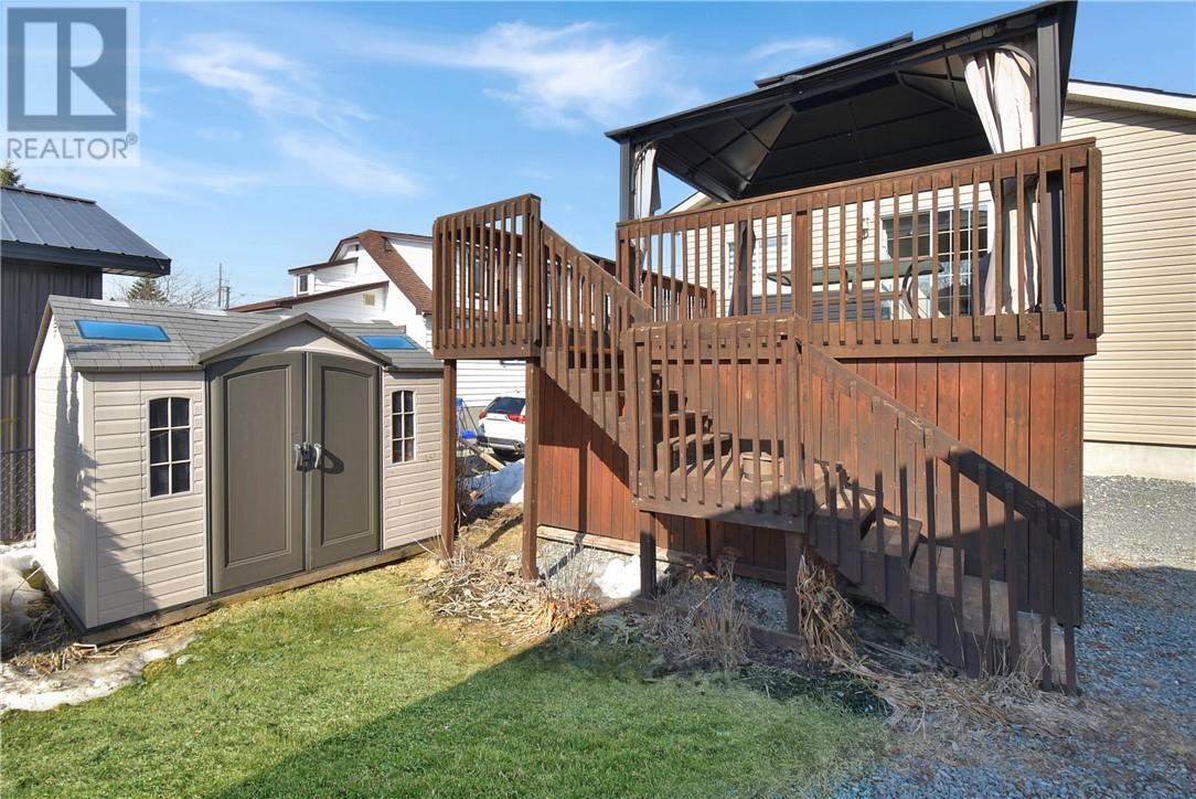 215 Orell St, Garson, ON - Outdoor With Exterior
