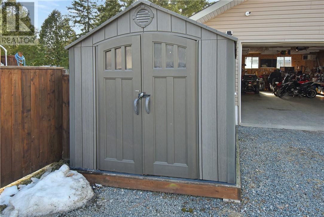 215 Orell St, Garson, ON - Outdoor With Exterior