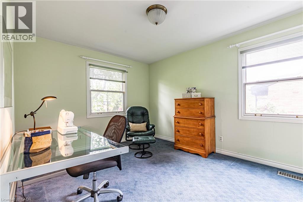 134 Broad Leaf Crescent, Ancaster, ON - Indoor Photo Showing Office