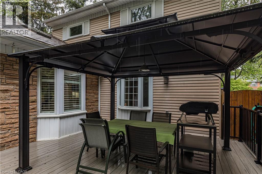 134 Broad Leaf Crescent, Ancaster, ON - Outdoor With Deck Patio Veranda With Exterior
