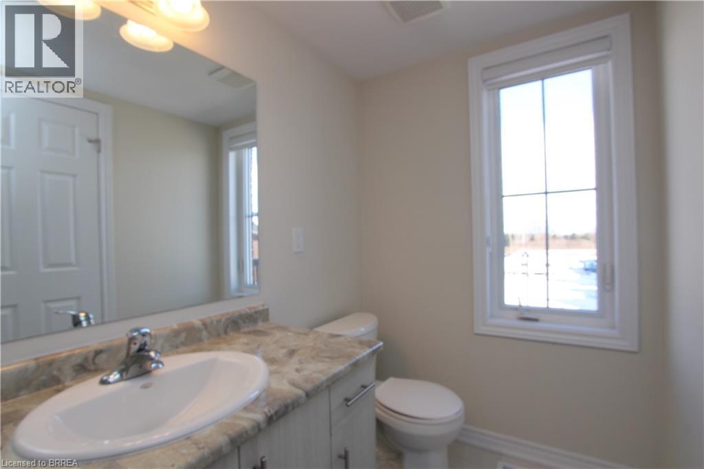 677 Park Street N Unit# 13, Brantford, ON - Indoor Photo Showing Bathroom