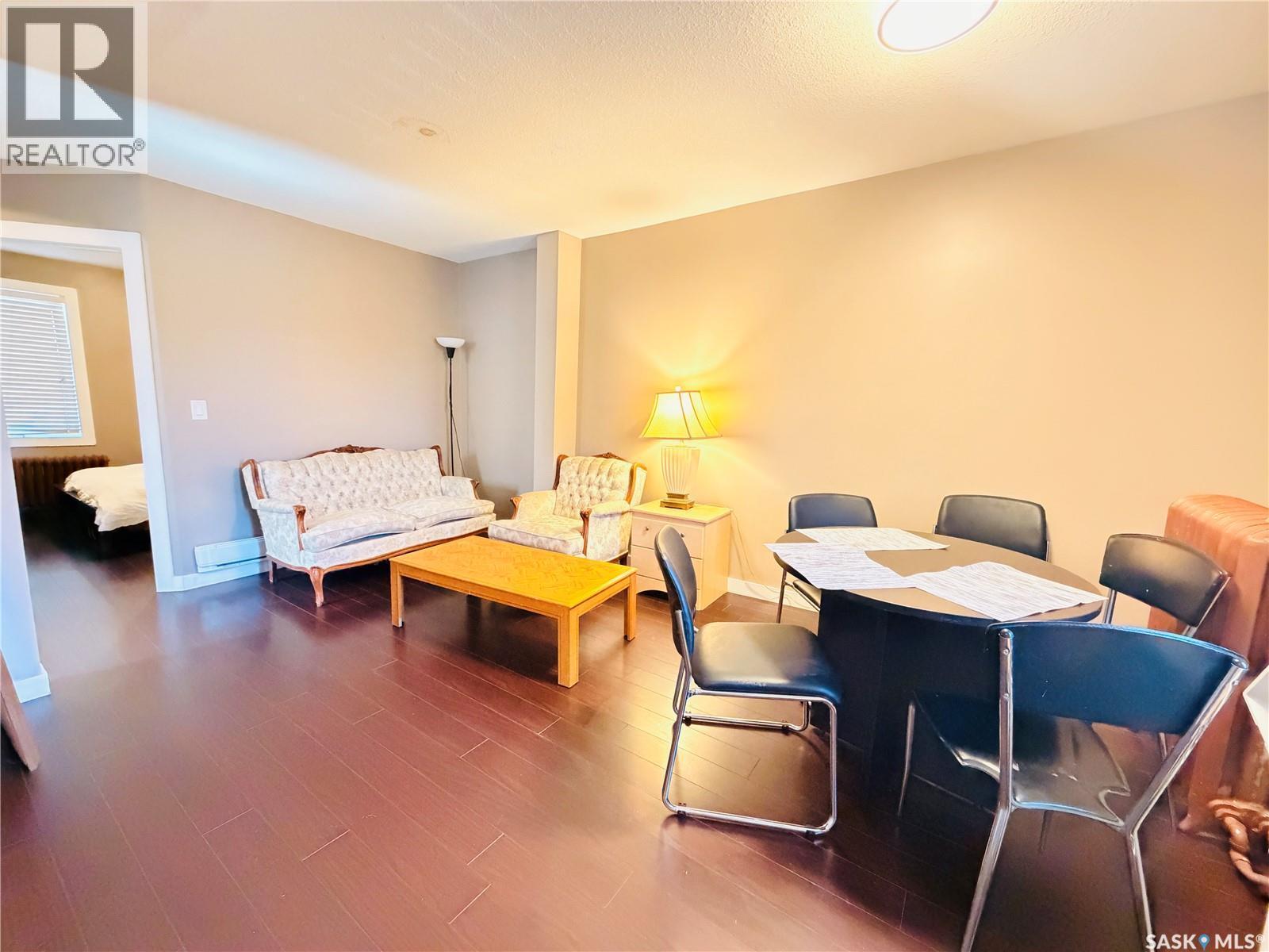 2119 Lorne Street, Regina, SK - Indoor