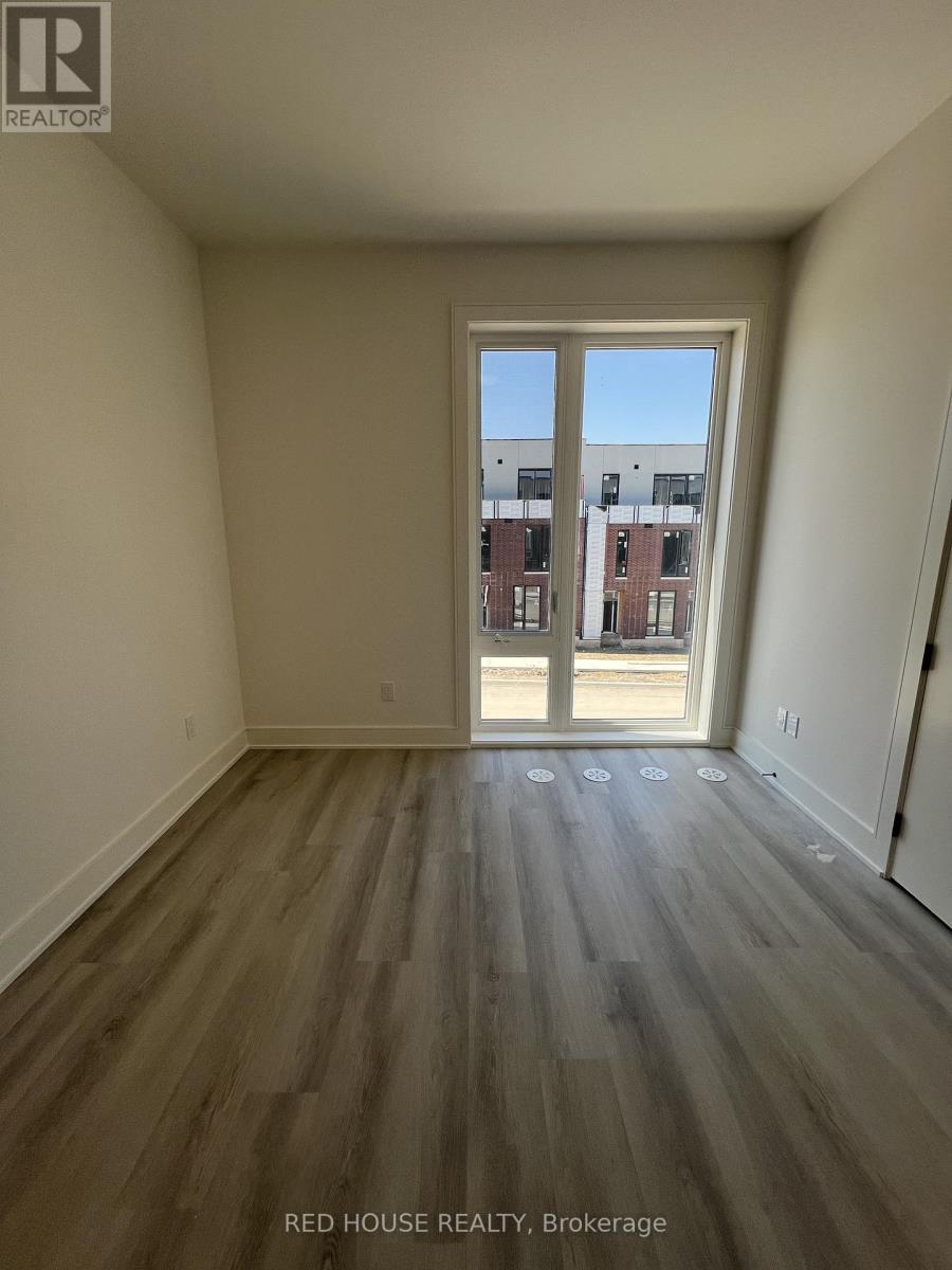 44 Everett Common, St. Catharines, ON - Indoor Photo Showing Other Room