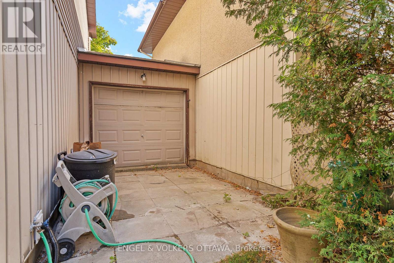 1540 Mimosa Avenue, Ottawa, ON - Outdoor With Exterior