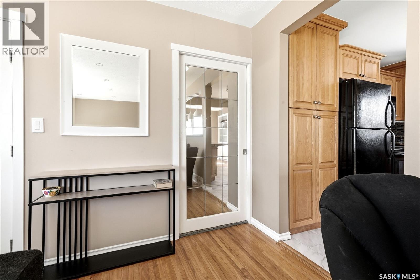 3013 Grant Road, Regina, SK - Indoor