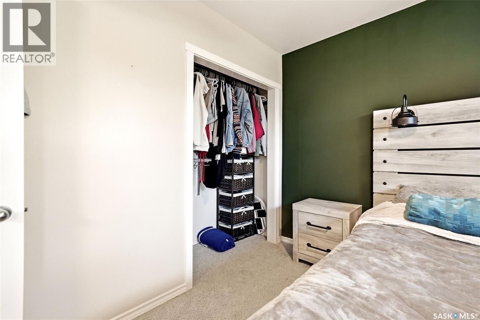 3013 Grant Road, Regina, SK - Indoor Photo Showing Bedroom