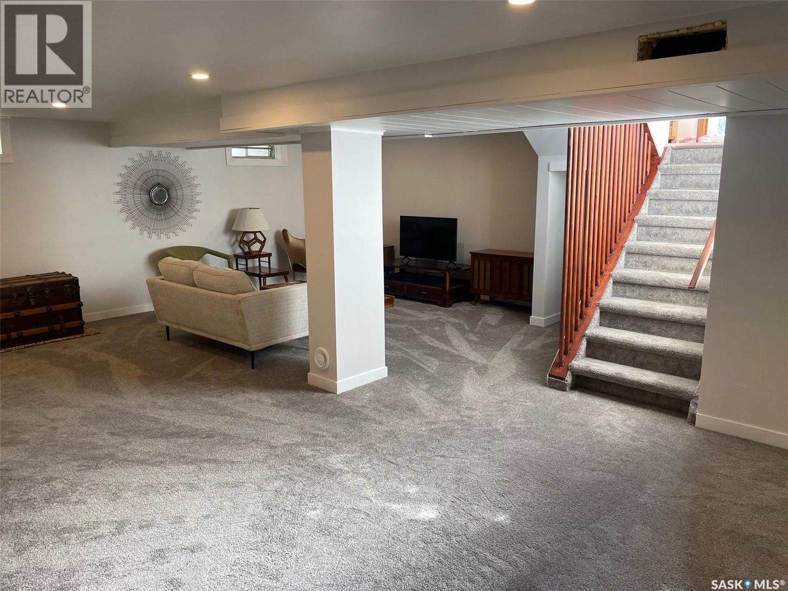 1802 Arlington Avenue, Saskatoon, SK - Indoor