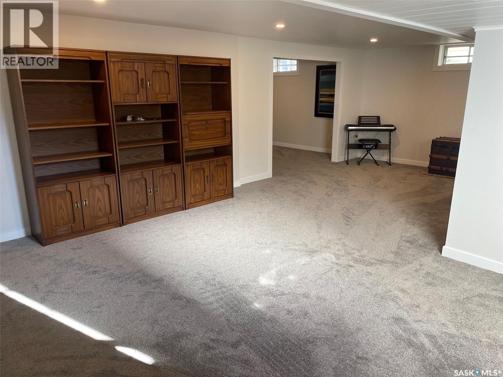 1802 Arlington Avenue, Saskatoon, SK - Indoor