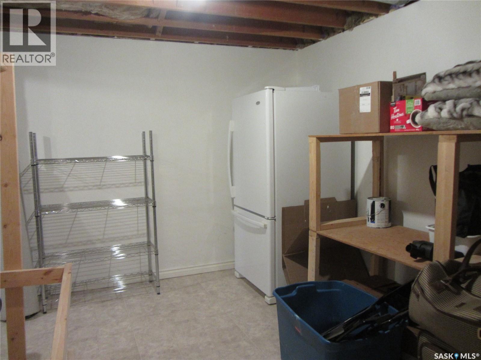 1802 Arlington Avenue, Saskatoon, SK - Indoor