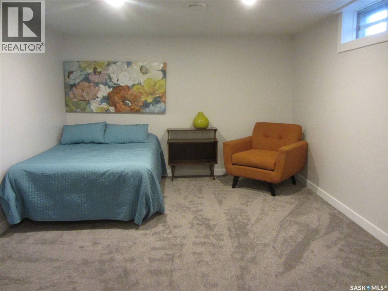 1802 Arlington Avenue, Saskatoon, SK - Indoor Photo Showing Bedroom