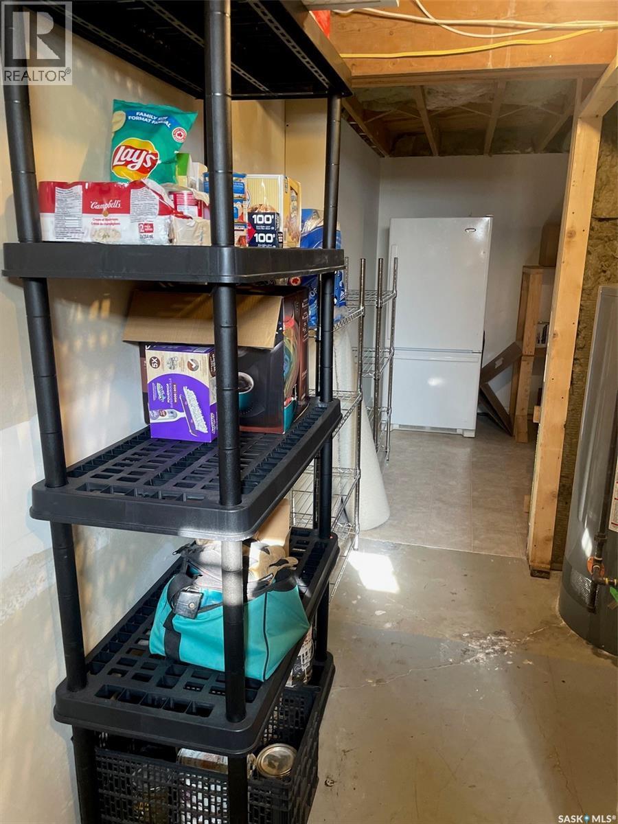 1802 Arlington Avenue, Saskatoon, SK - Indoor