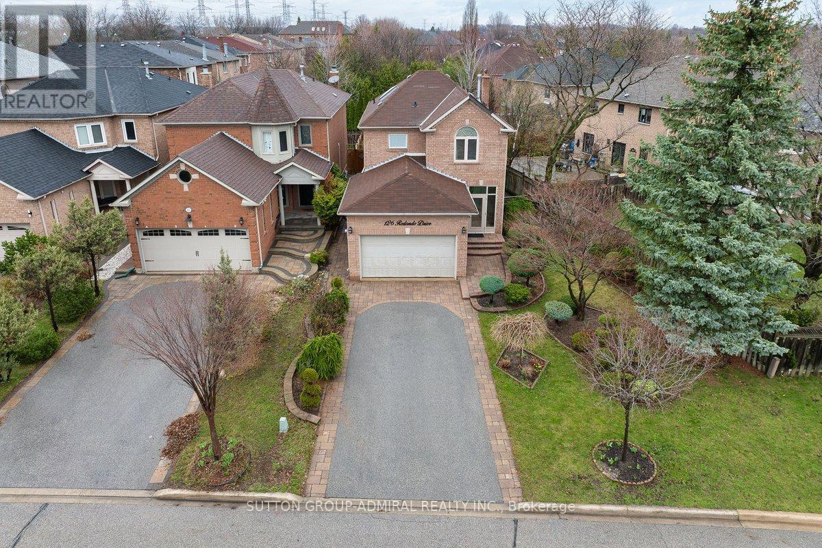 126 Redondo Drive E, Vaughan, ON - Outdoor With Facade