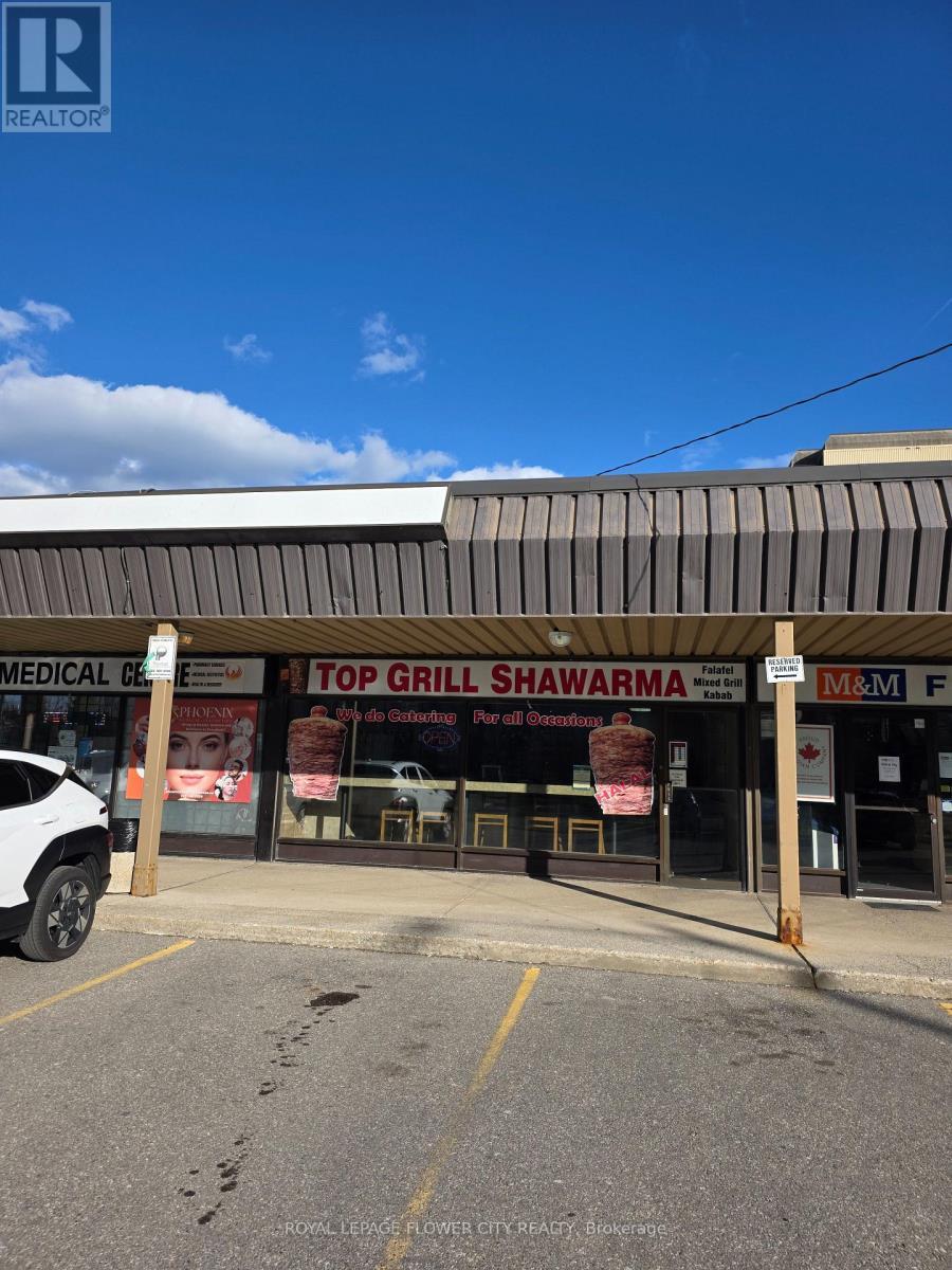 1900 Lakeshore Road W, Mississauga, ON