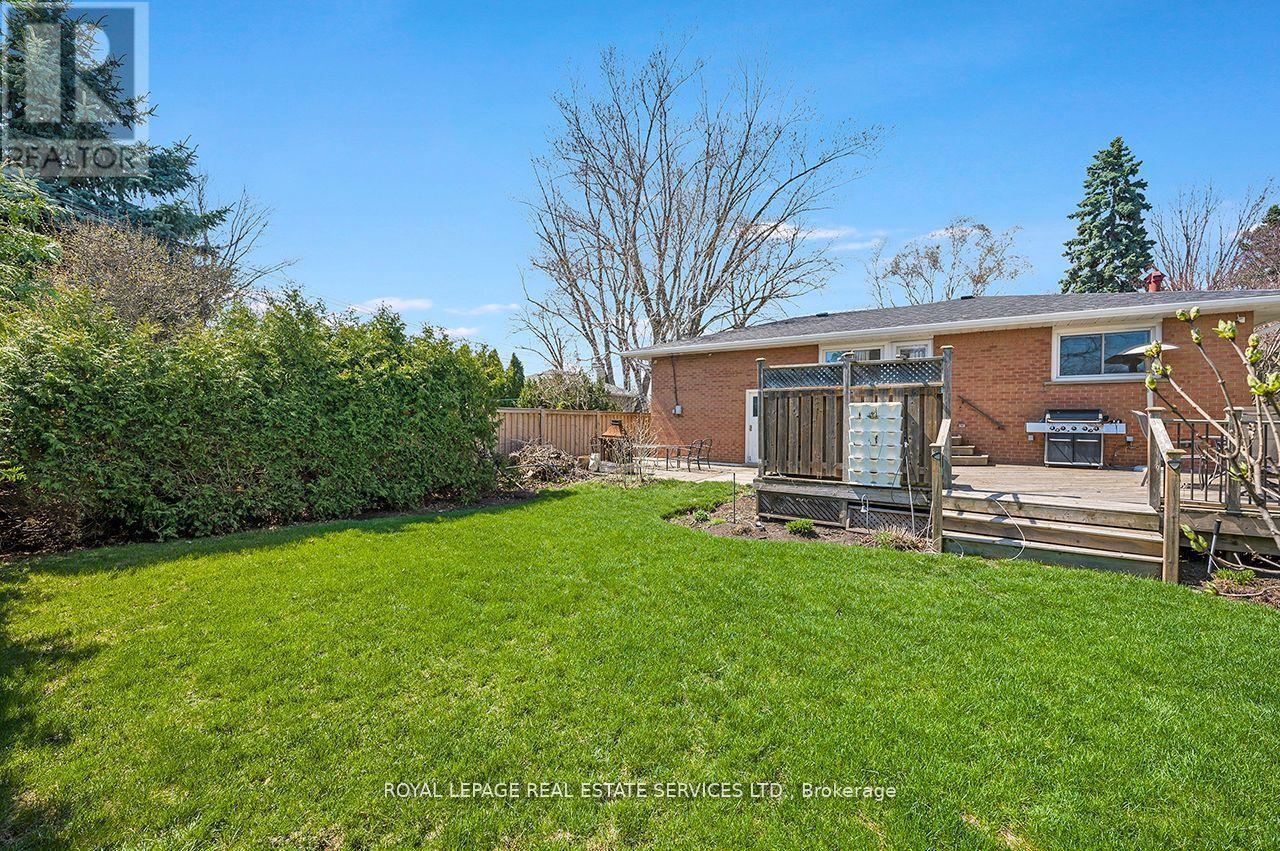 1602 Carletta Drive, Mississauga, ON - Outdoor With Deck Patio Veranda
