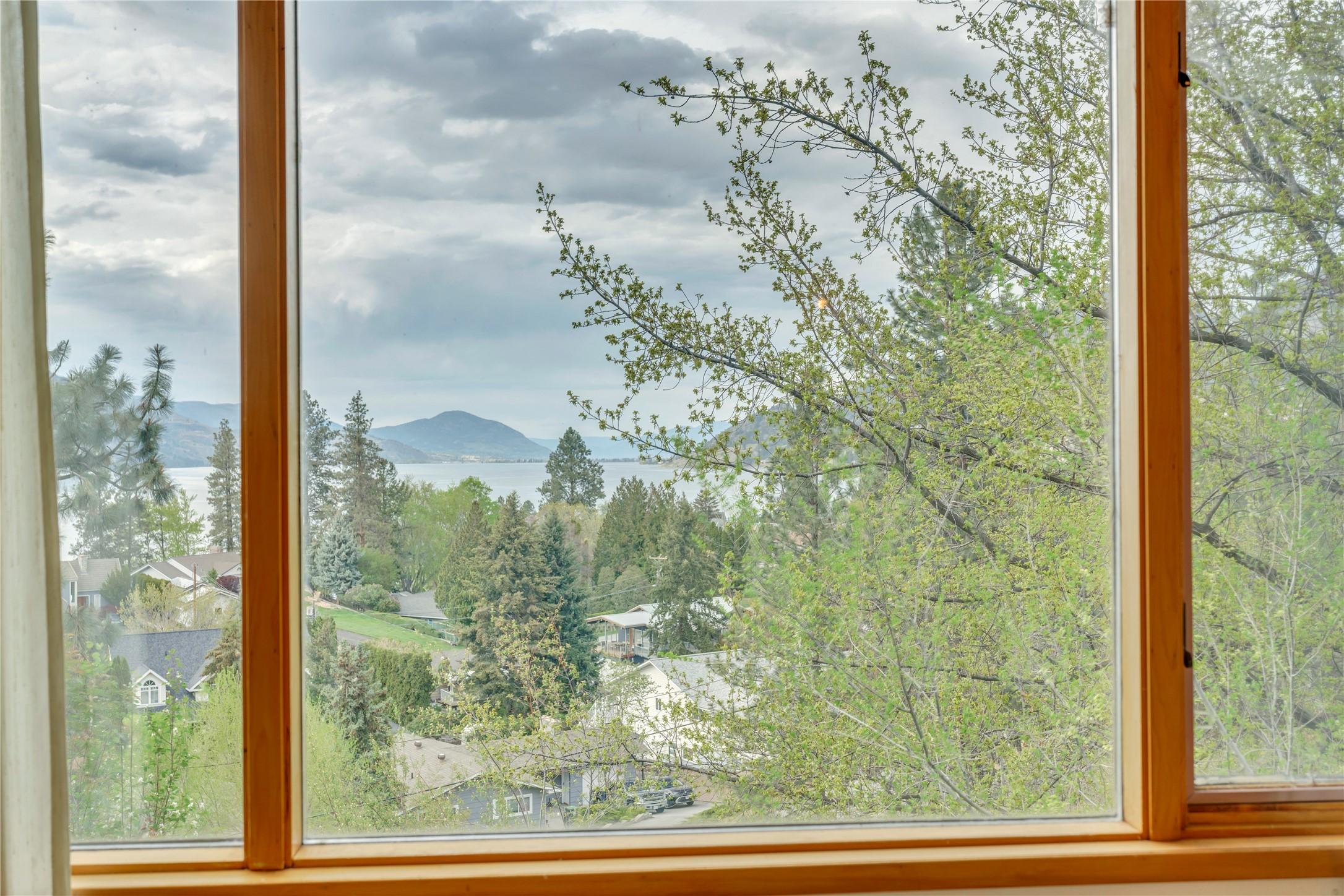 418 Panorama Crescent, Okanagan Falls, BC - With View