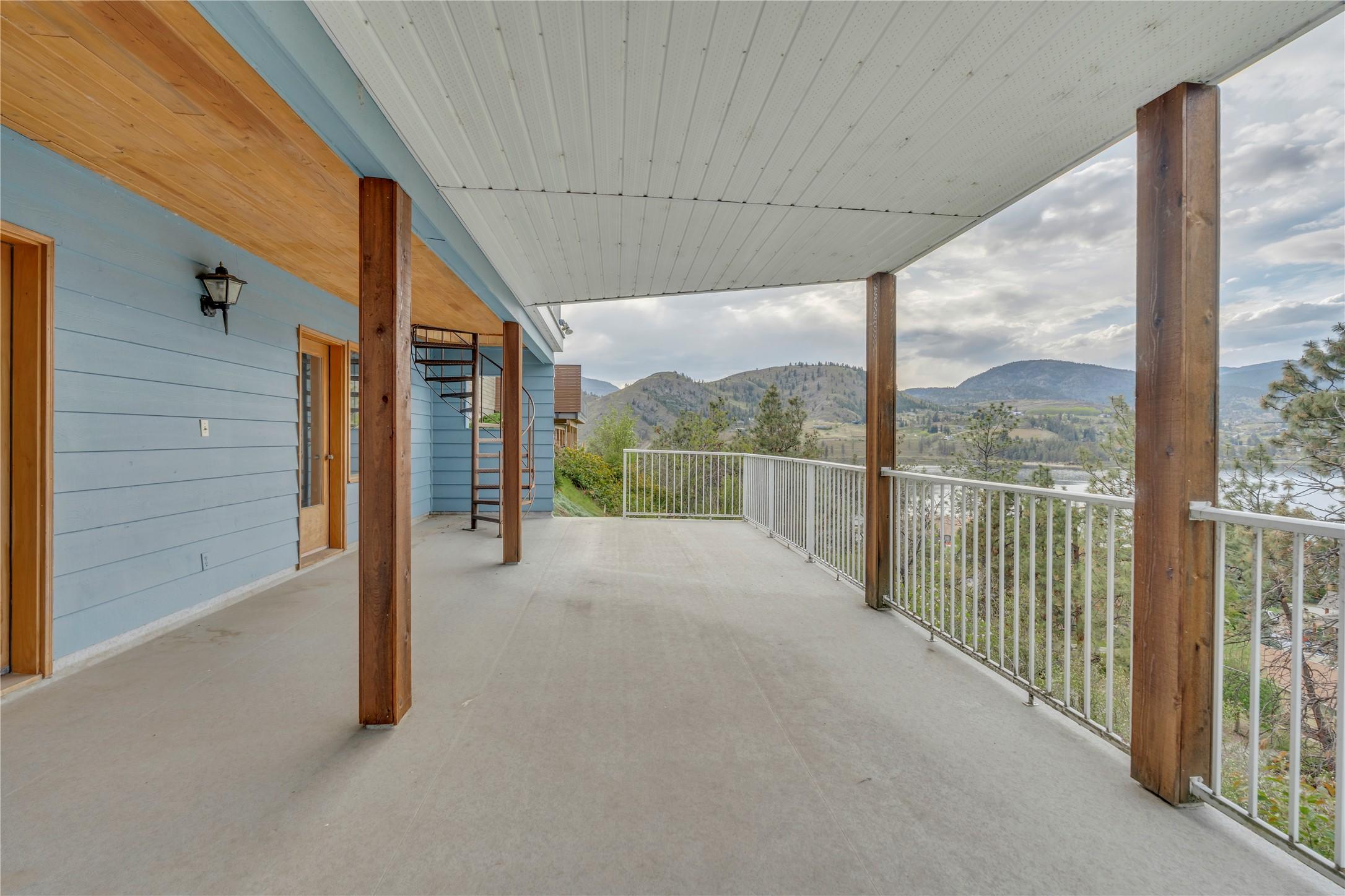 418 Panorama Crescent, Okanagan Falls, BC - Outdoor With Exterior