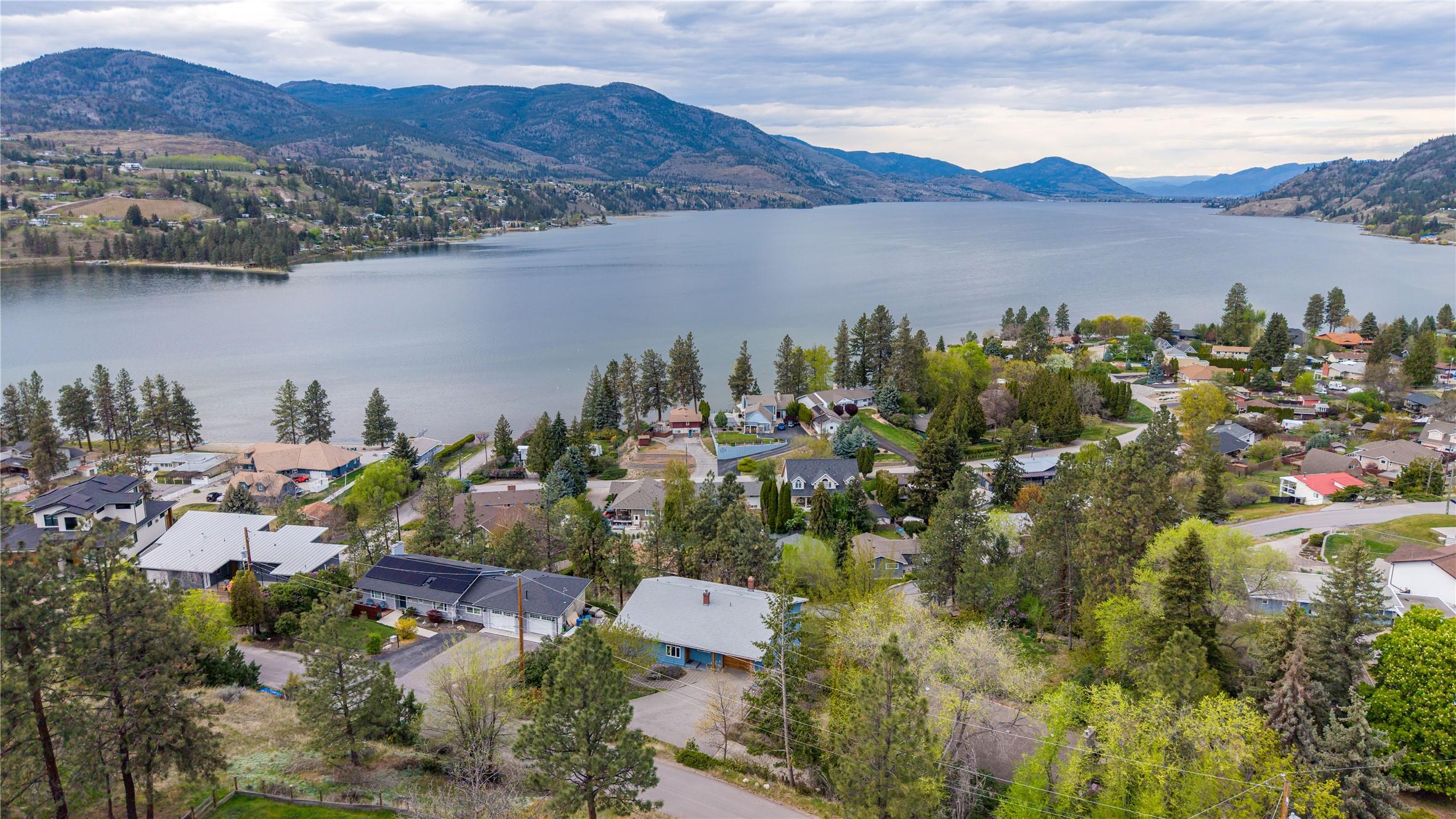 418 Panorama Crescent, Okanagan Falls, BC - Outdoor With Body Of Water With View