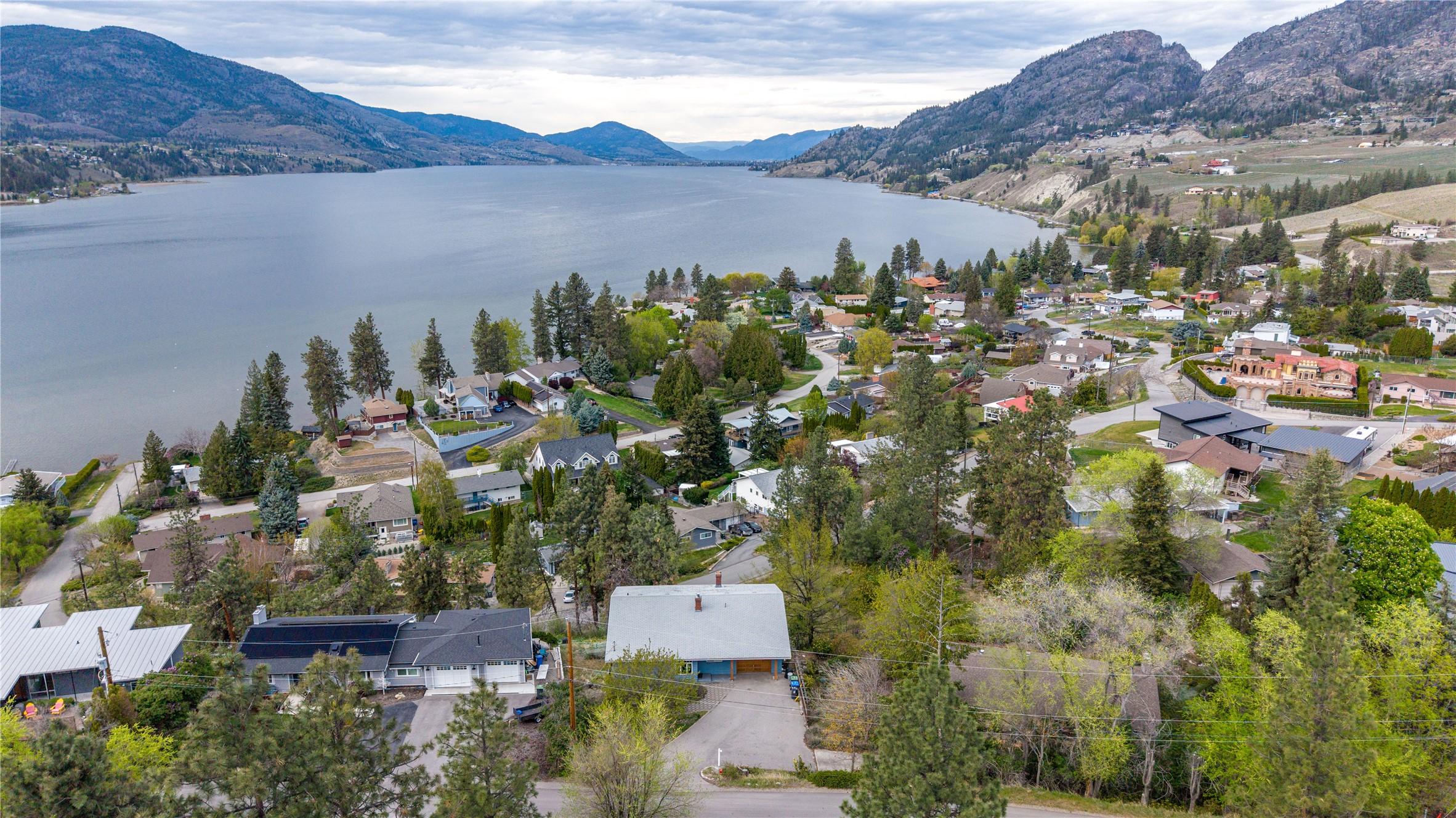 418 Panorama Crescent, Okanagan Falls, BC - Outdoor With Body Of Water With View