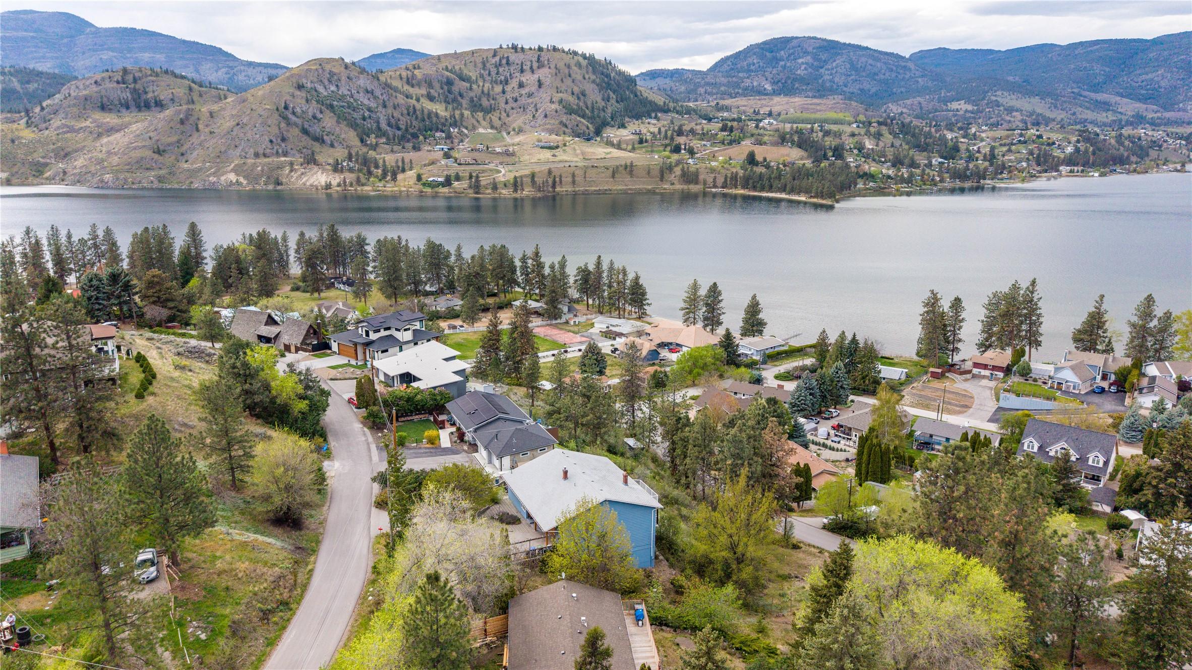 418 Panorama Crescent, Okanagan Falls, BC - Outdoor With Body Of Water With View