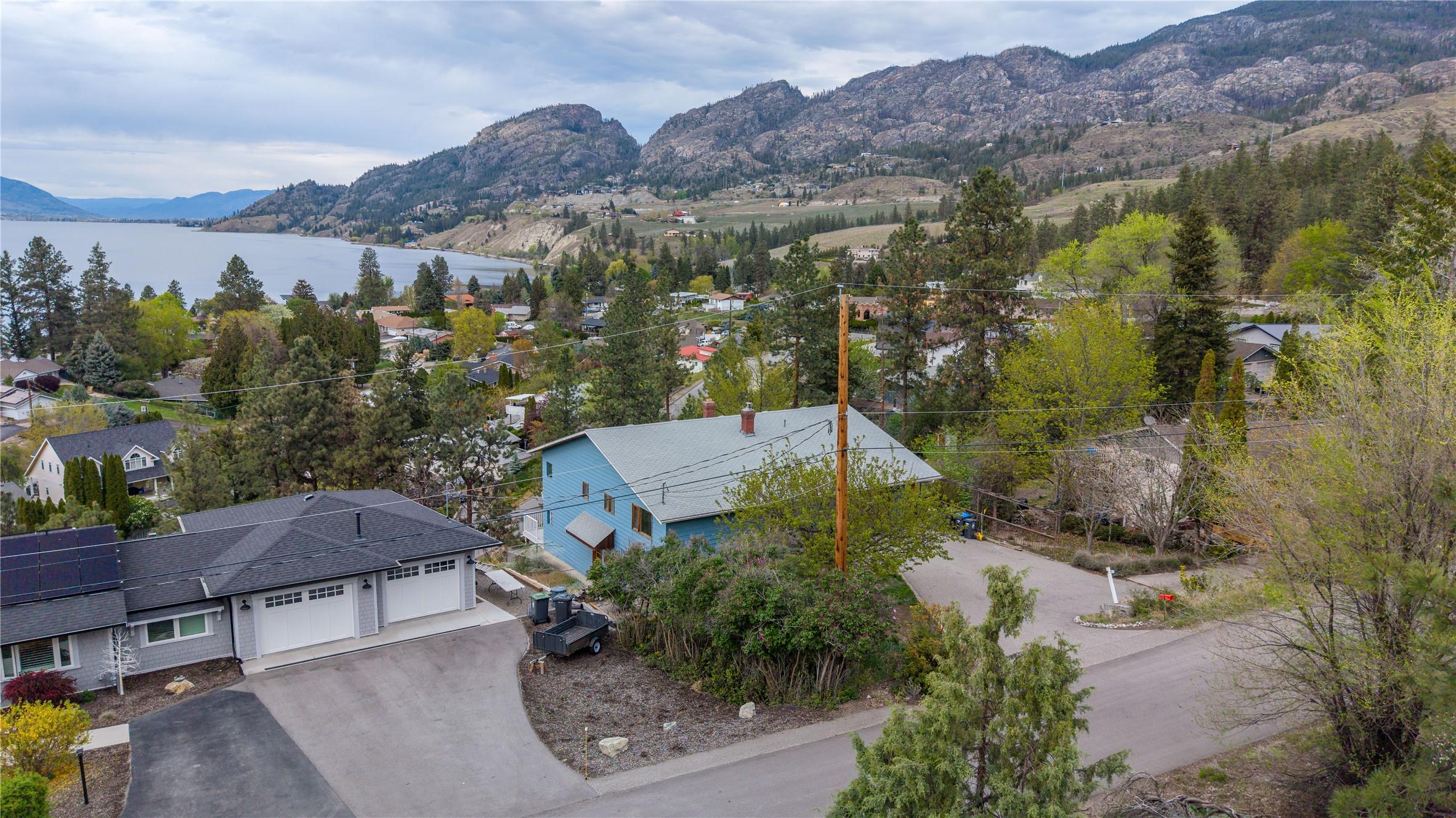 418 Panorama Crescent, Okanagan Falls, BC - Outdoor With Body Of Water With View