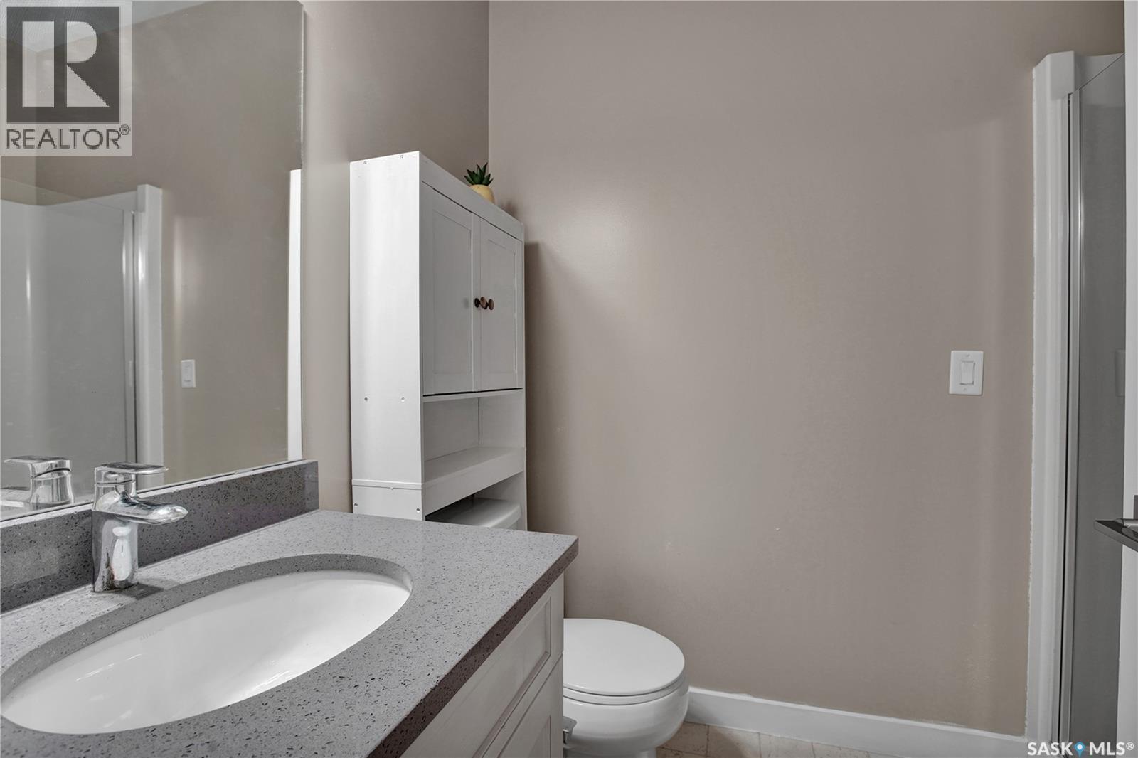 211 Stilling Union, Saskatoon, SK - Indoor Photo Showing Bathroom