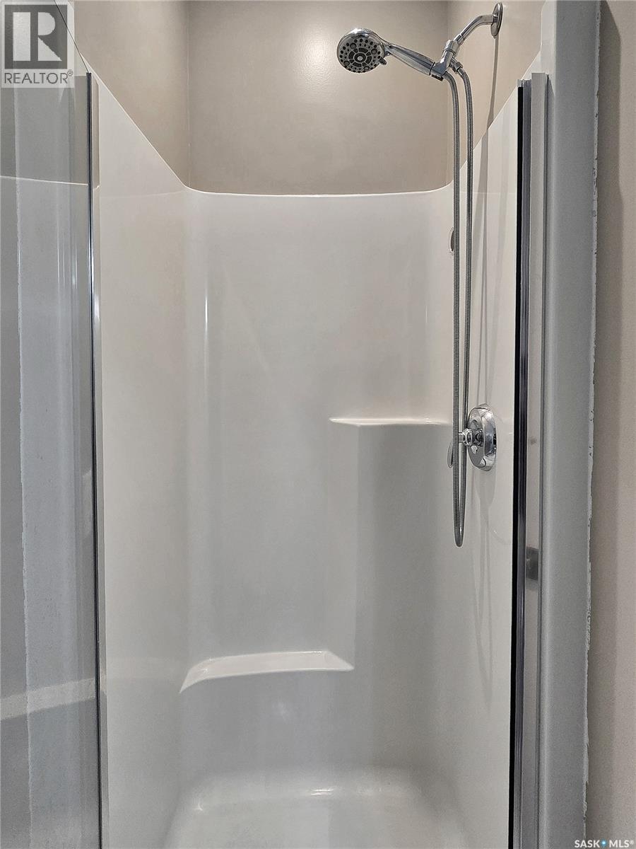 211 Stilling Union, Saskatoon, SK - Indoor Photo Showing Bathroom