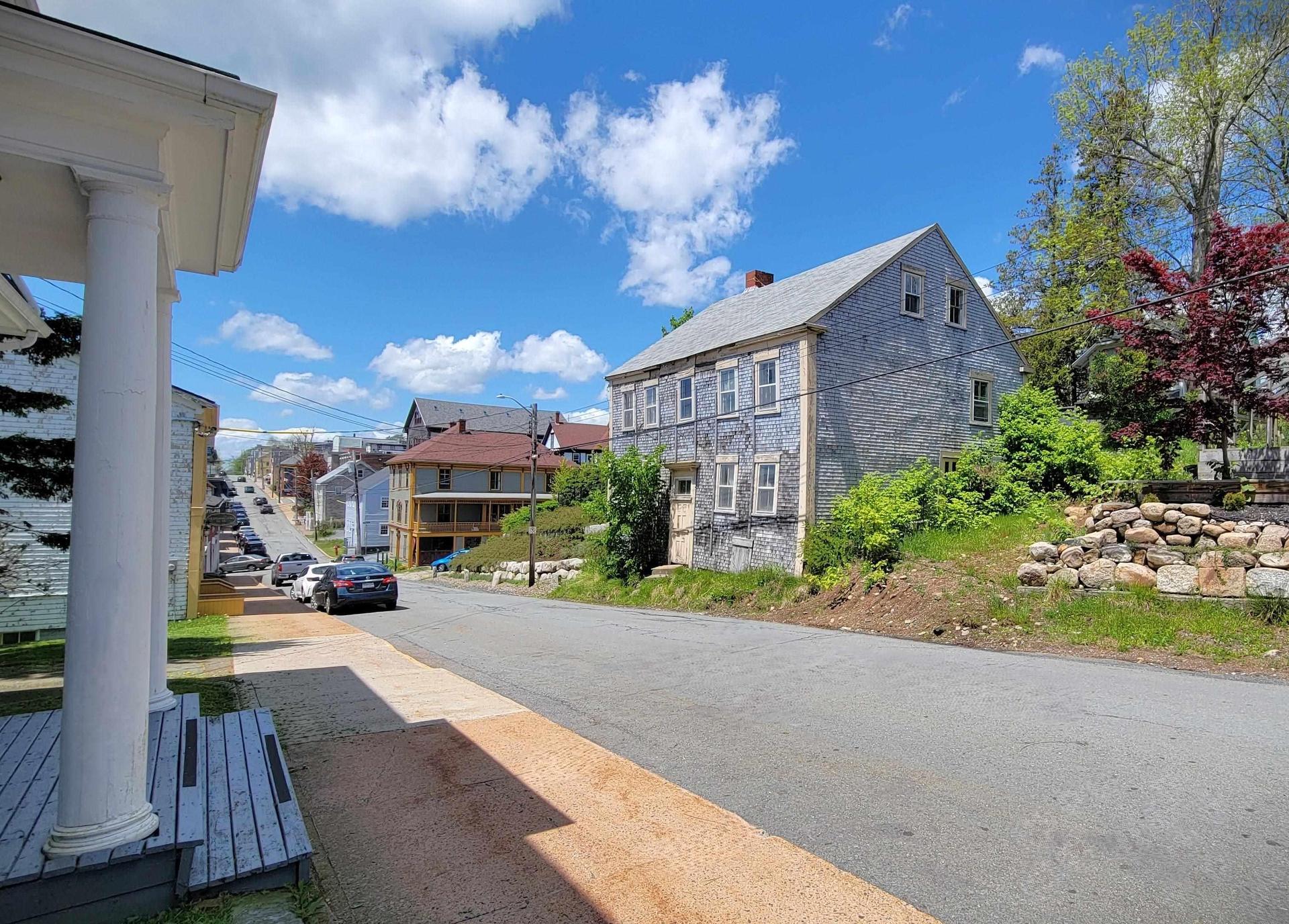 155 Pelham Street, Lunenburg, NS