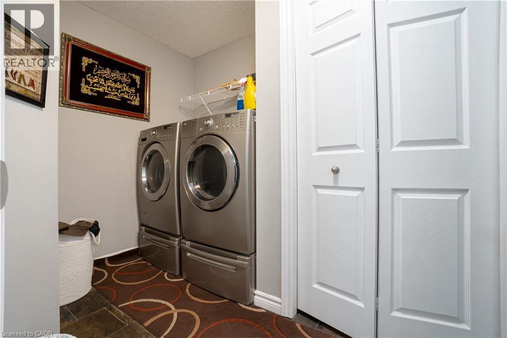 1723 Stackhouse Avenue, London, ON - Indoor Photo Showing Laundry Room