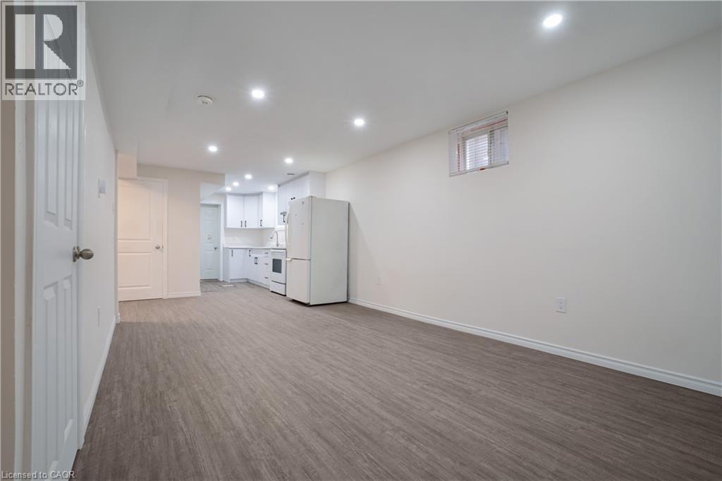 1723 Stackhouse Avenue, London, ON - Indoor Photo Showing Other Room
