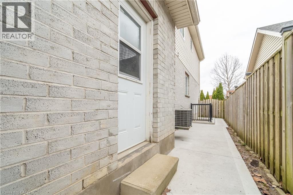 1723 Stackhouse Avenue, London, ON - Outdoor With Exterior