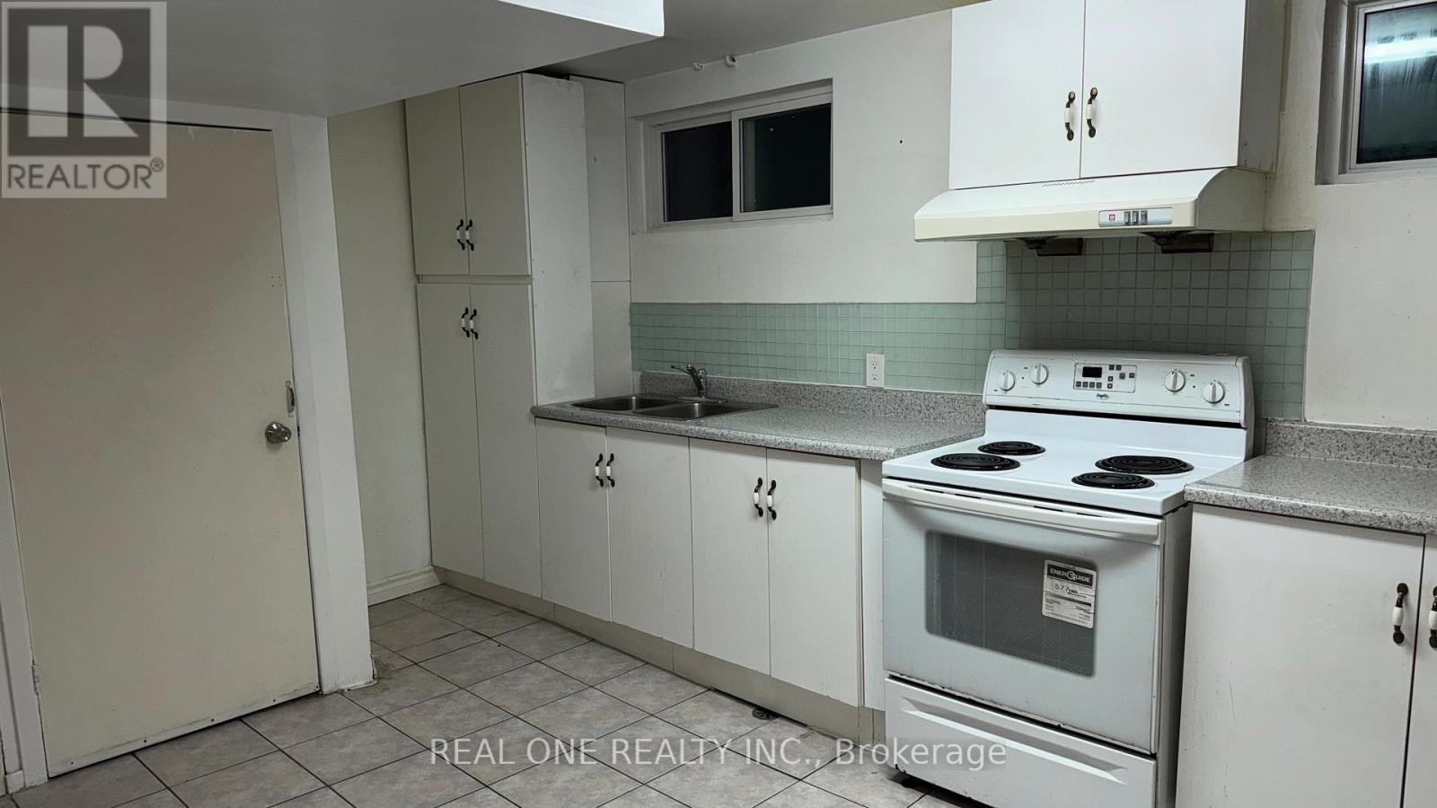 3622 Molly Avenue, Mississauga, ON