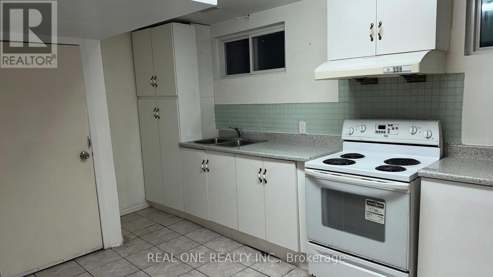 3622 Molly Avenue, Mississauga, ON