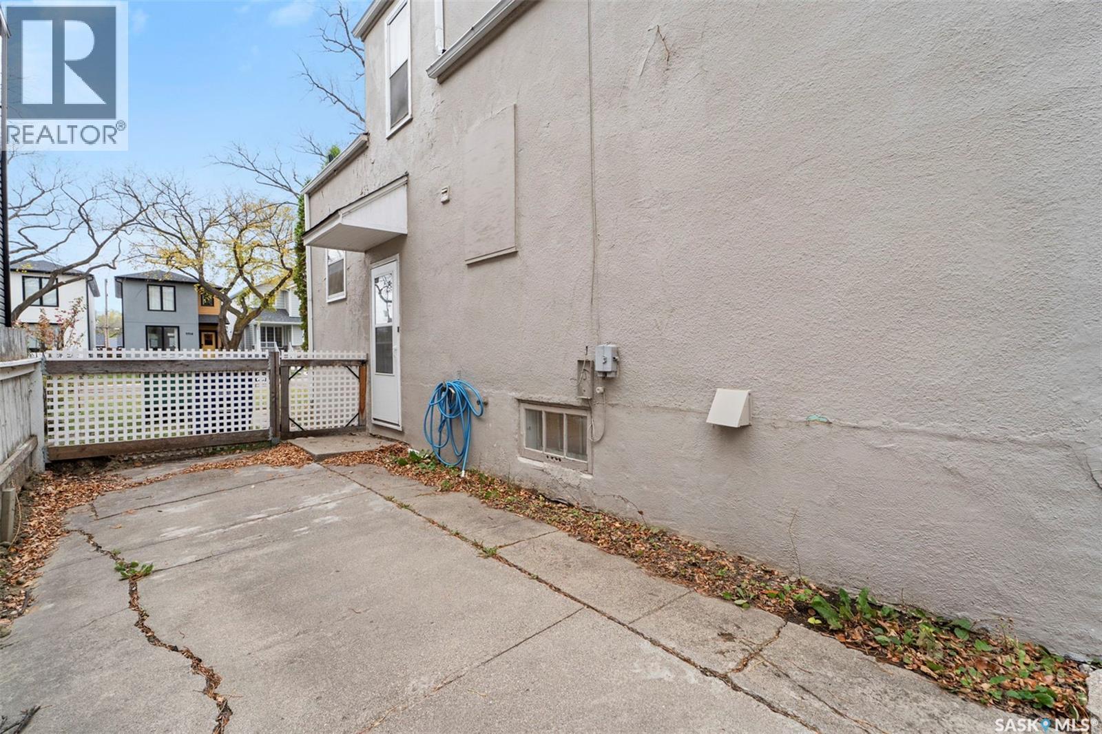 1115 9Th Street E, Saskatoon, SK - Outdoor