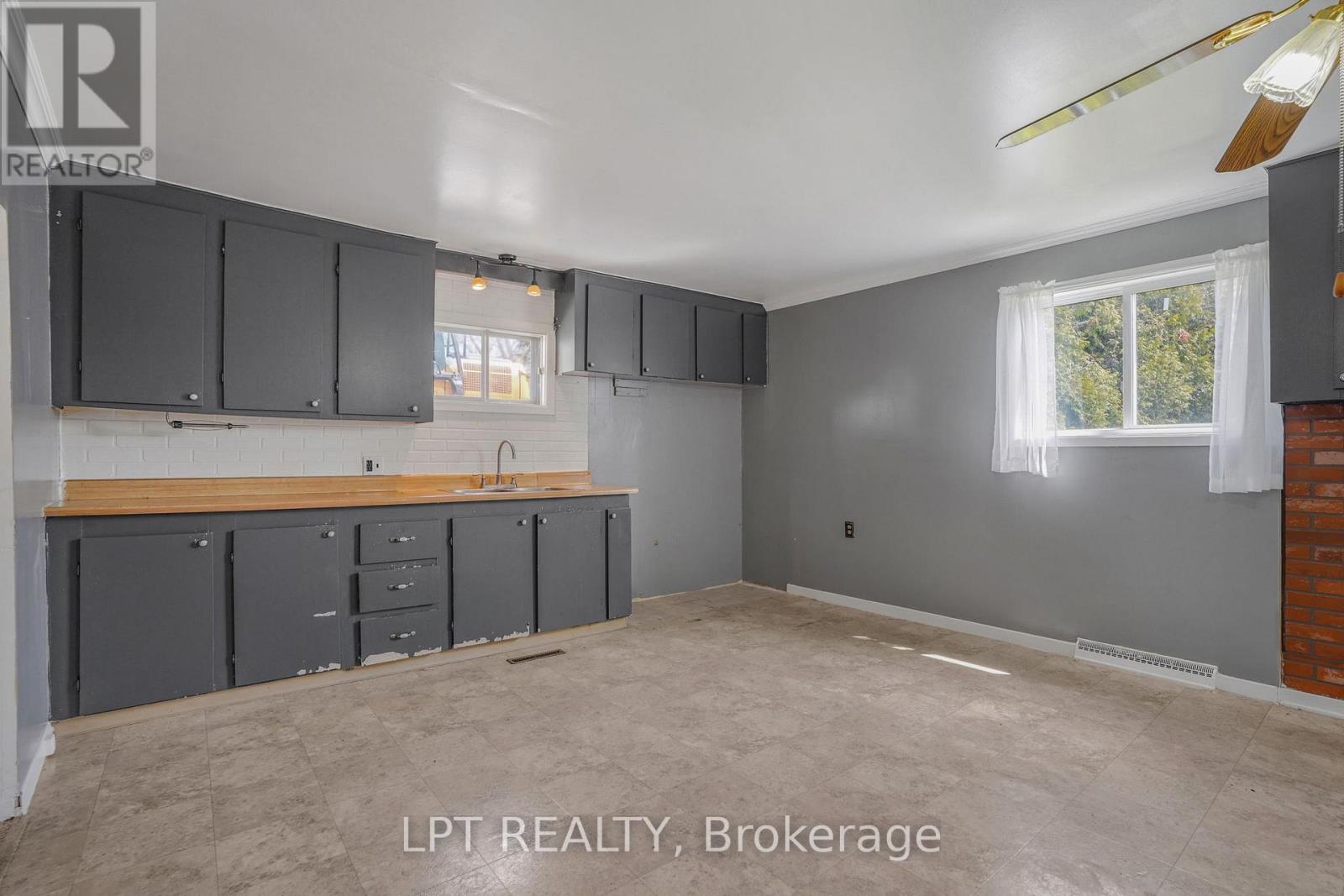 47 Bertha Street E, Champlain, ON - Indoor