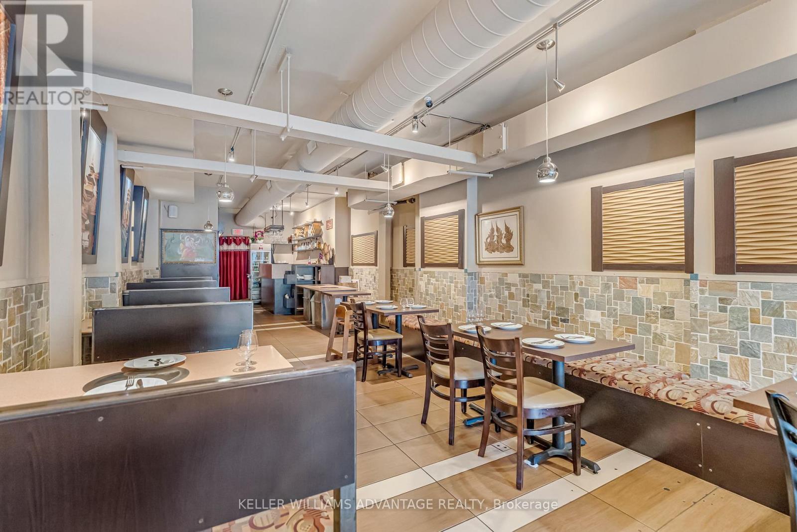 471 Danforth Avenue, Toronto, ON