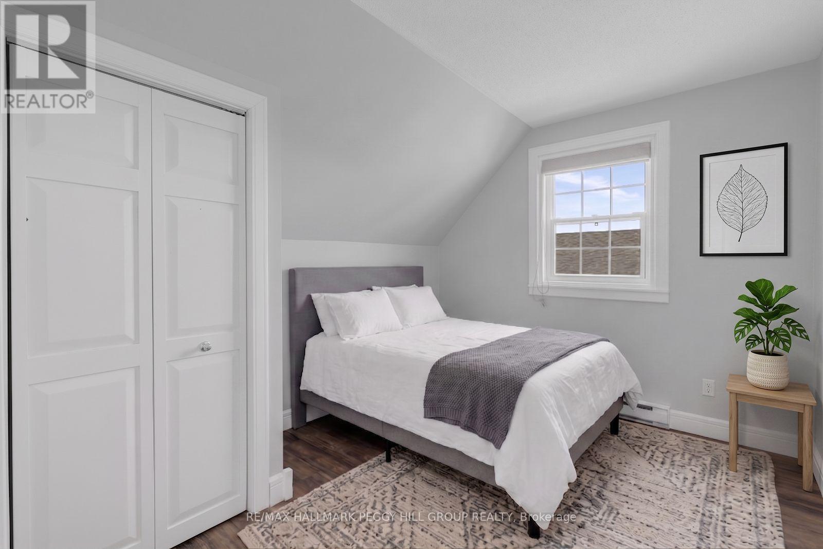 79 Concession 2 W, Tiny, ON - Indoor Photo Showing Bedroom