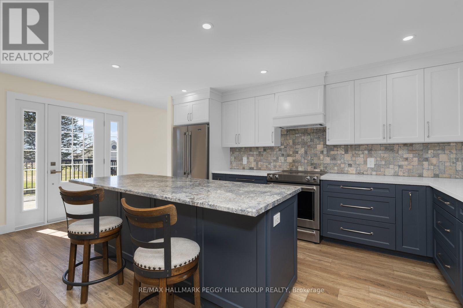 79 Concession 2 W, Tiny, ON - Indoor Photo Showing Kitchen With Upgraded Kitchen