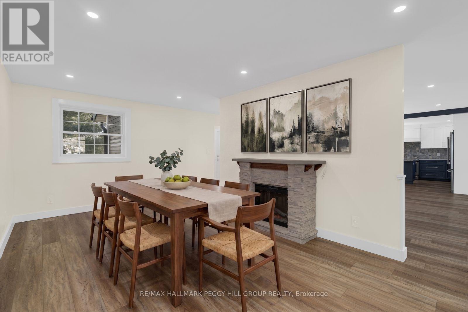 79 Concession 2 W, Tiny, ON - Indoor Photo Showing Dining Room